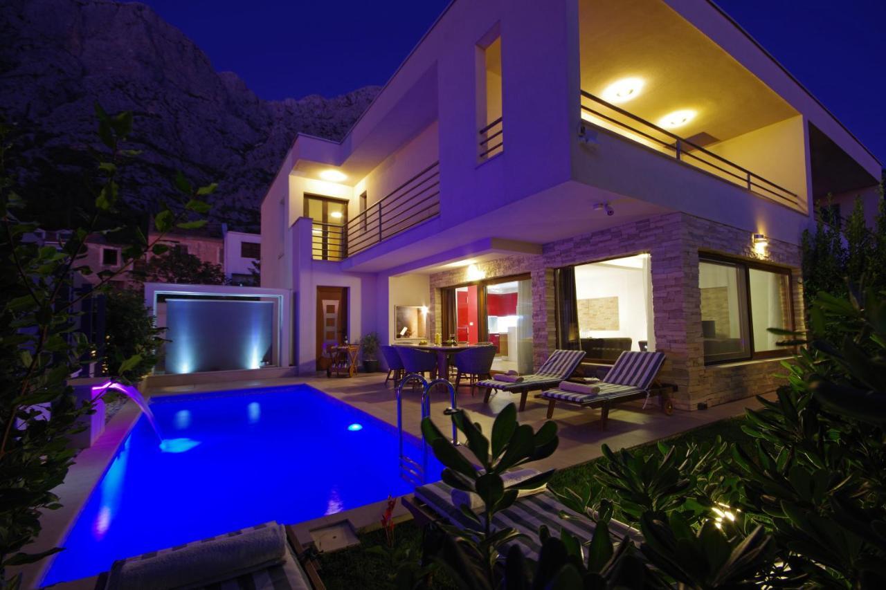 Vila Lucia Marea