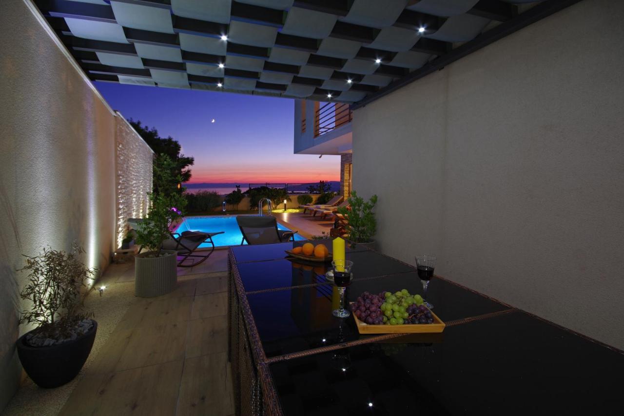 Vila Lucia Marea